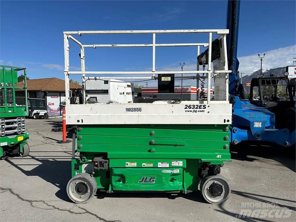 JLG 2632ES Ножничные подъемники