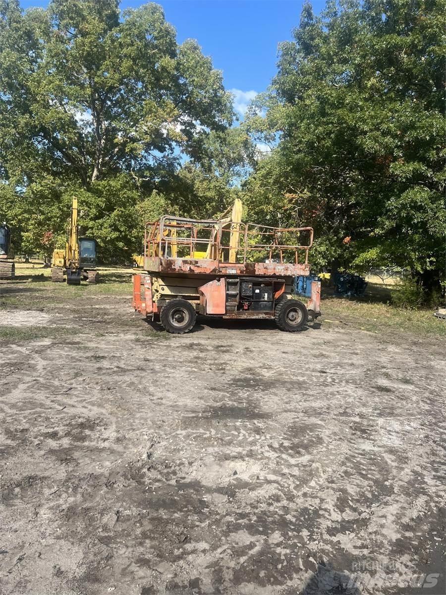JLG 3394RT Ножничные подъемники