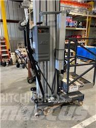 JLG 38AM Вертикальные мачтовые подъемники