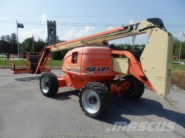 JLG 600AJ Разные подъемники и вышки
