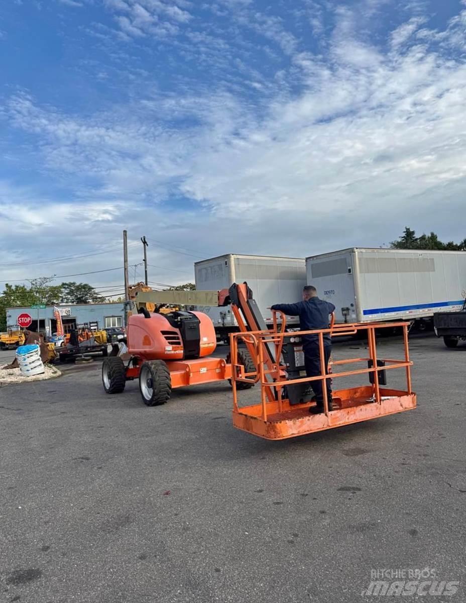 JLG 600AJ Разные подъемники и вышки