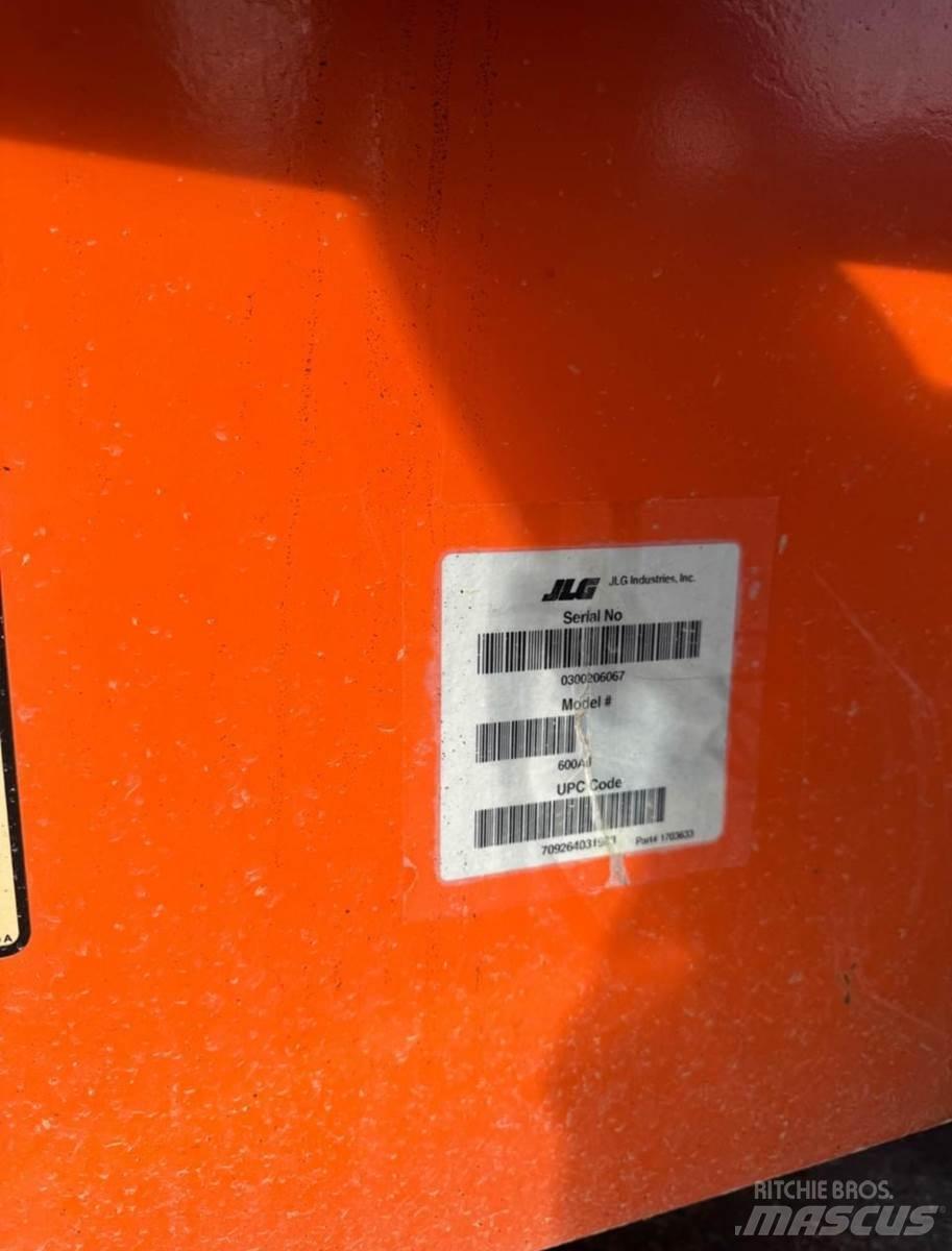 JLG 600AJ Разные подъемники и вышки
