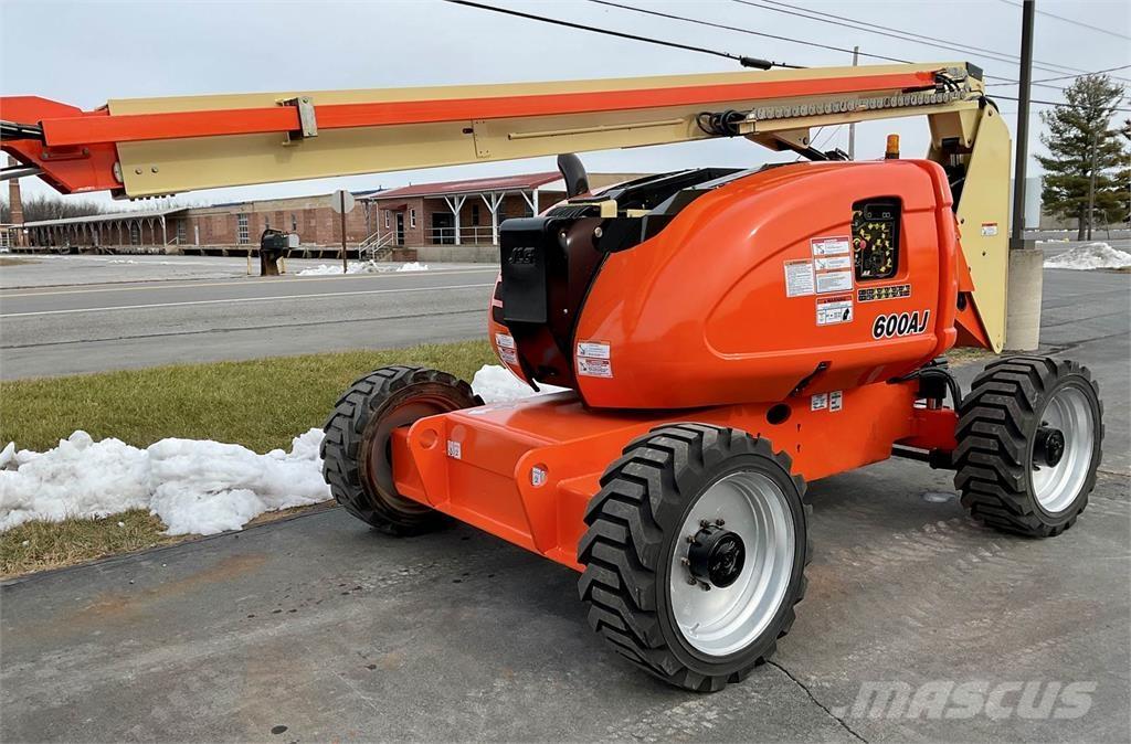 JLG 600AJ Разные подъемники и вышки