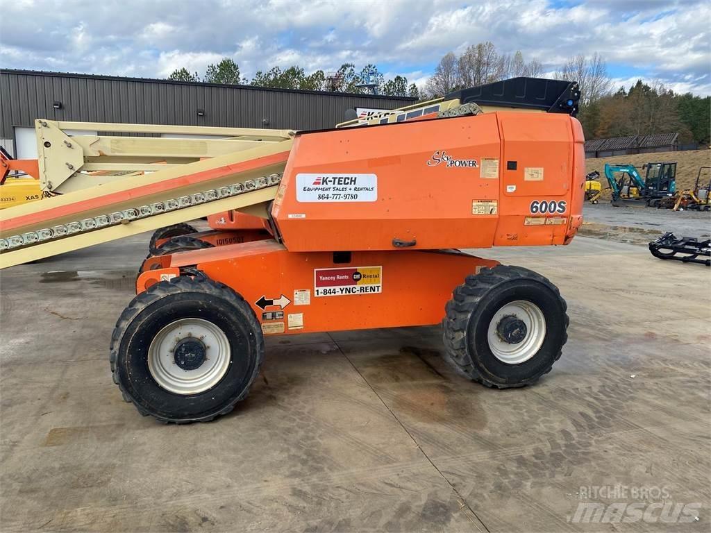 JLG 600S Телескопические подъемники