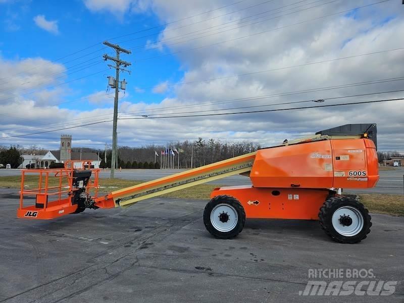 JLG 600S Телескопические подъемники
