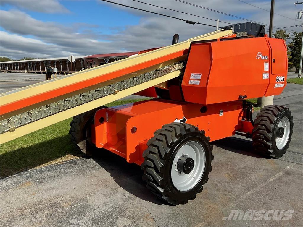 JLG 600S Телескопические подъемники