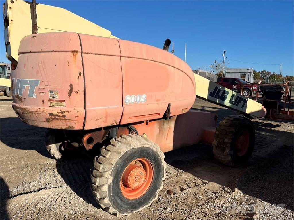JLG 600S Разные подъемники и вышки