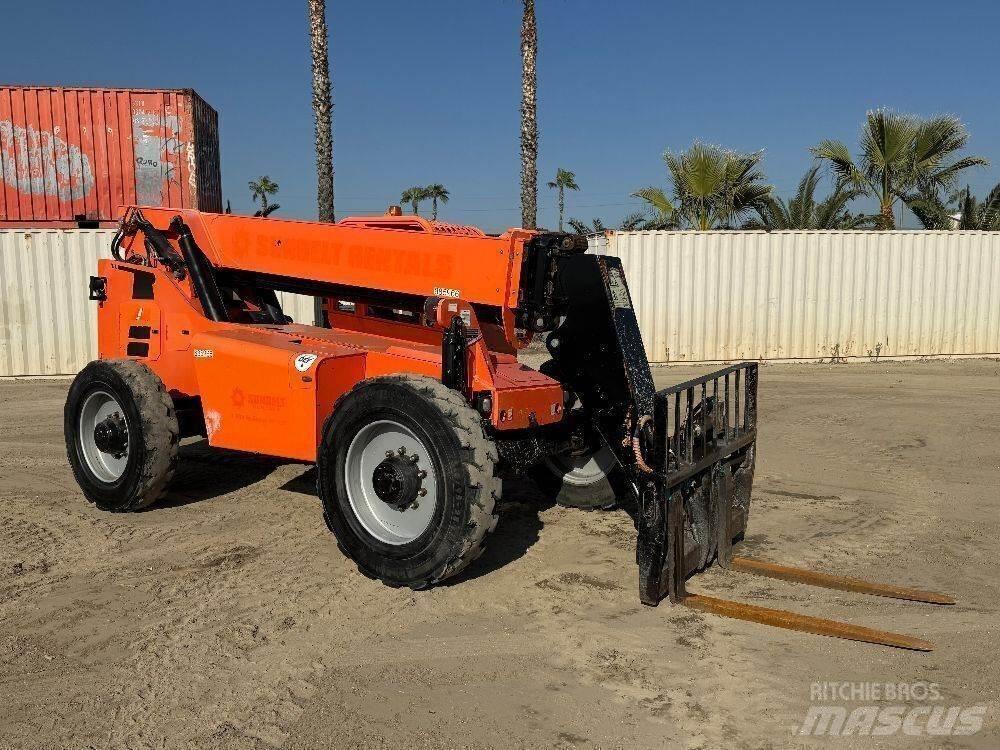 JLG 8042 Телескопические погрузчики