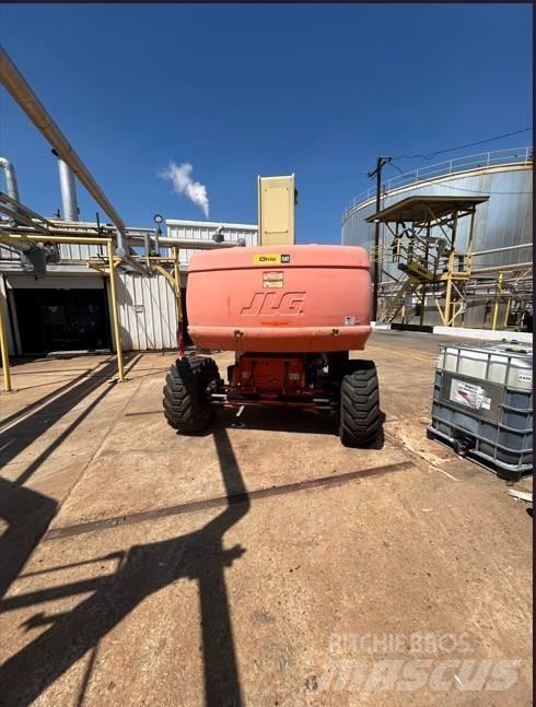 JLG 860SJ Коленчатые подъемники