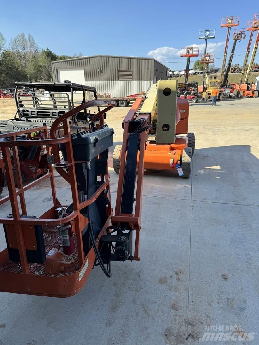 JLG E450AJ Коленчатые подъемники