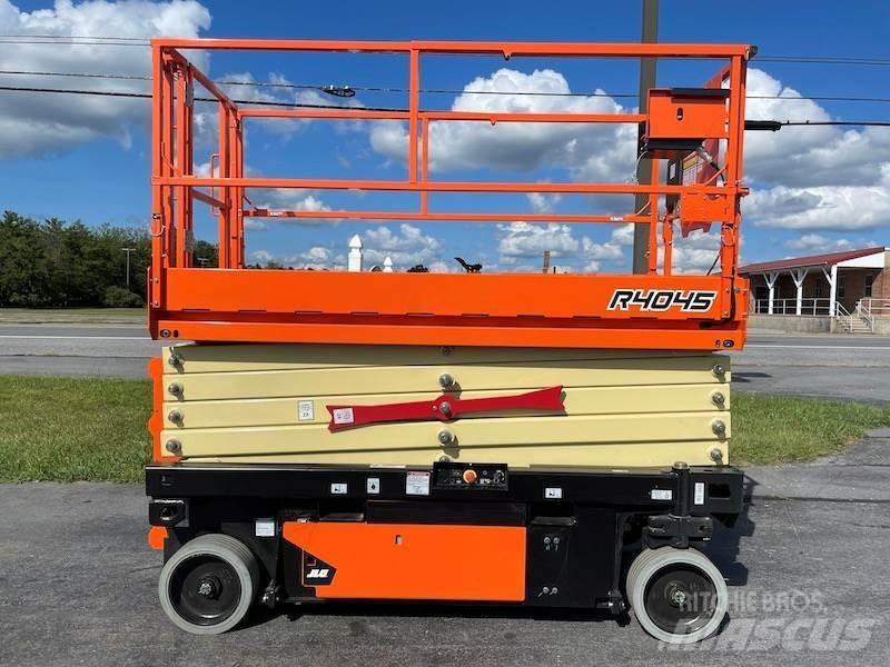 JLG R4045 Ножничные подъемники