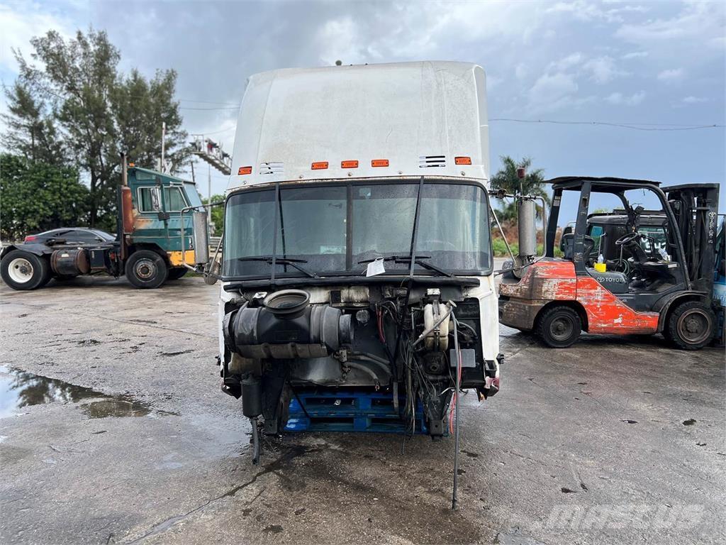Mack CH613 Коммерческий транспорт - Другие