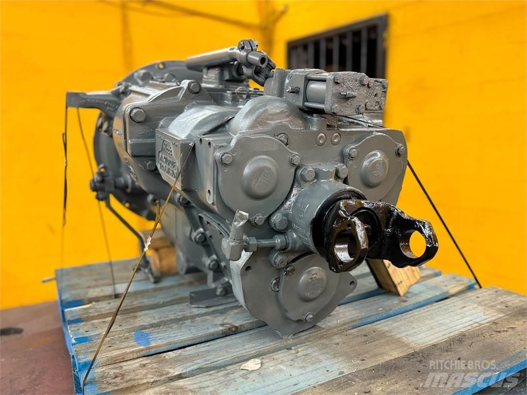 Mack D1070 Коробки передач