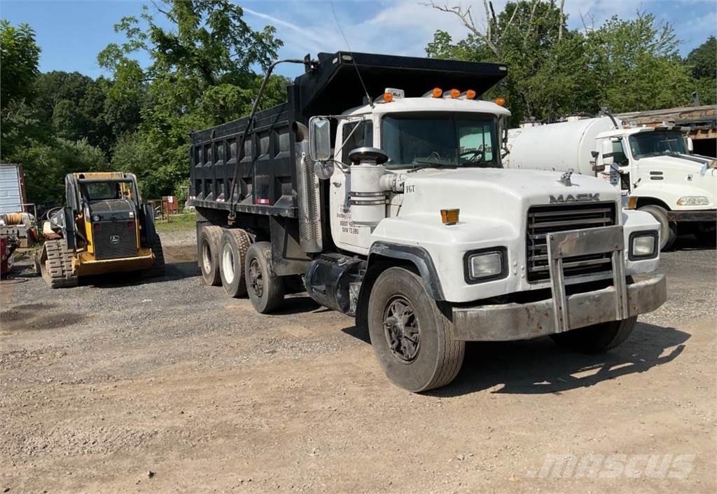 Mack E7 Грузовики-Самосвалы