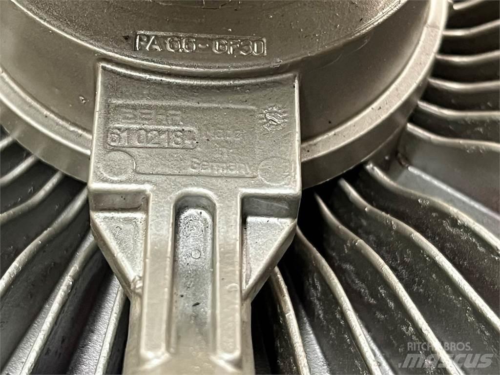 Mack MP7 Коммерческий транспорт - Другие
