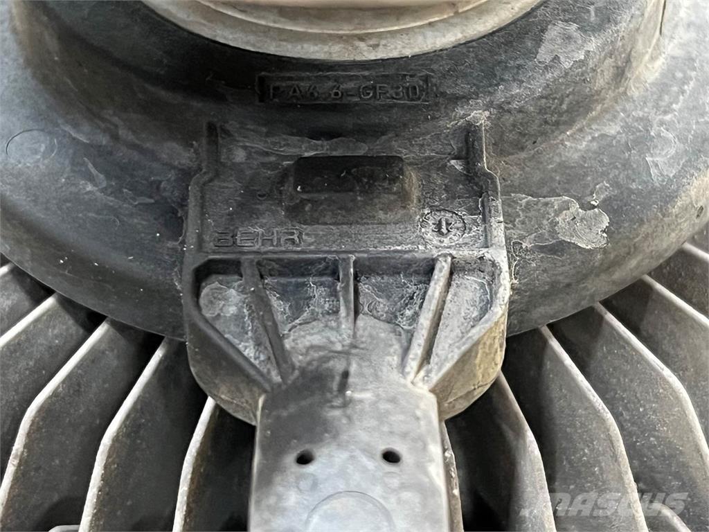 Mack MP7 Коммерческий транспорт - Другие