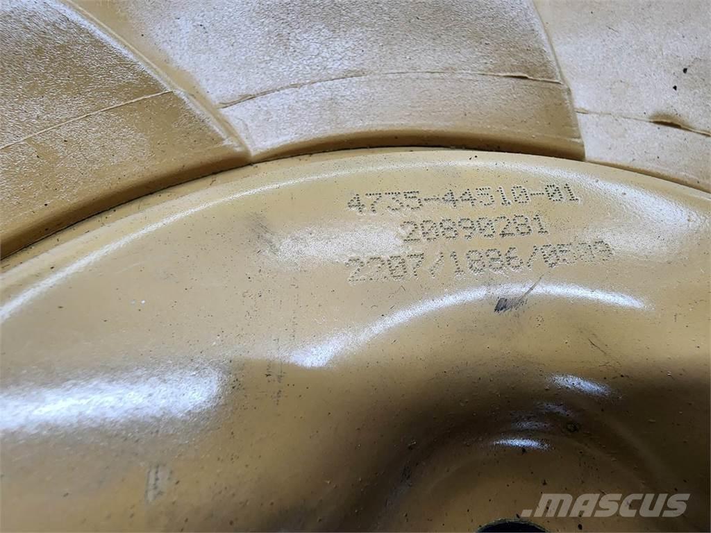 Mack MP8 Коммерческий транспорт - Другие