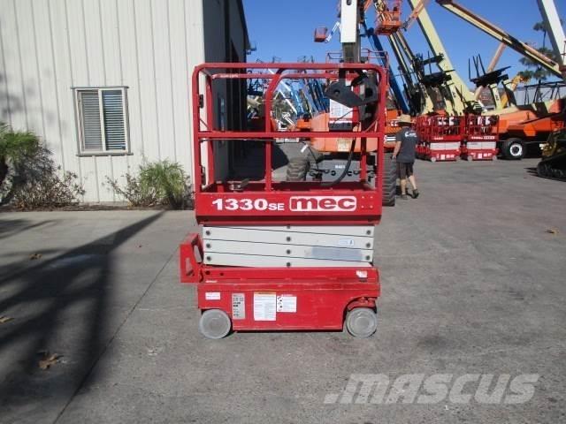 MEC 1330SE Ножничные подъемники