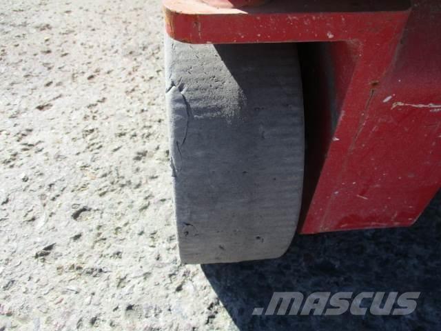 MEC 1330SE Ножничные подъемники