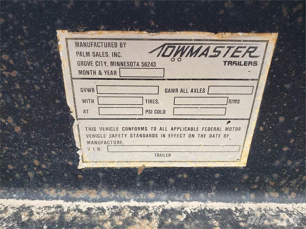 TOWMASTER  Прицепы-Автовозы