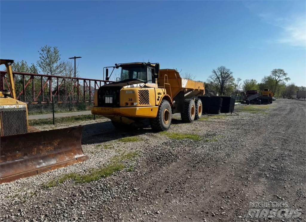 Volvo A25E Грузовики-Самосвалы