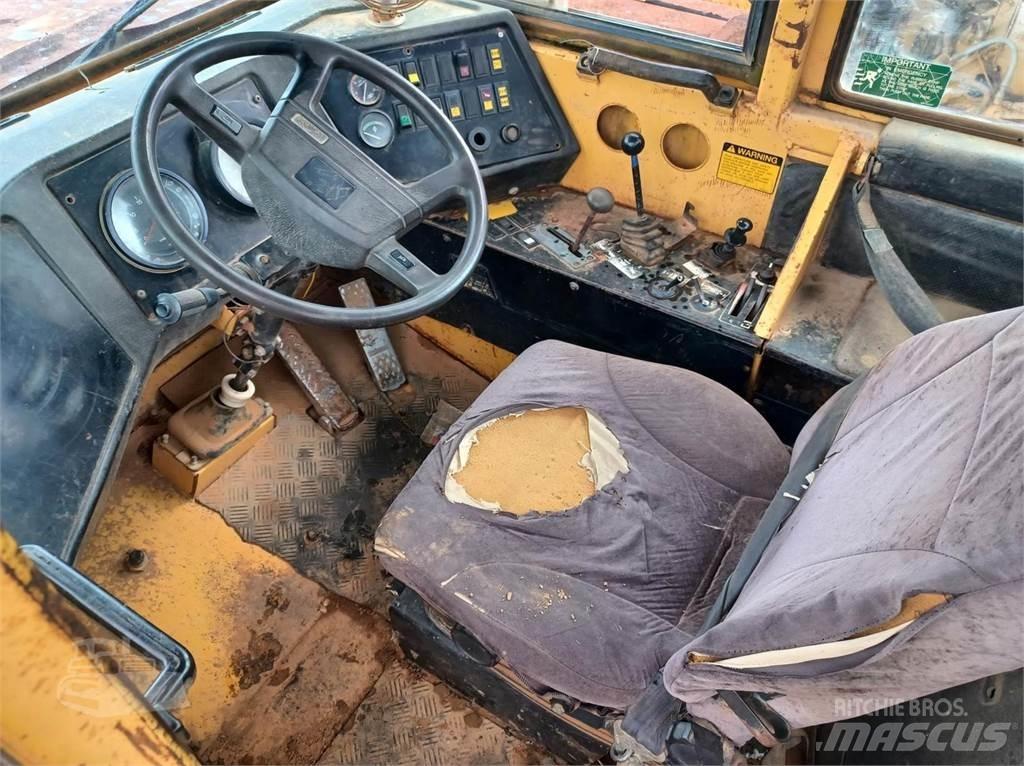 Volvo A35 Изотермический фургон