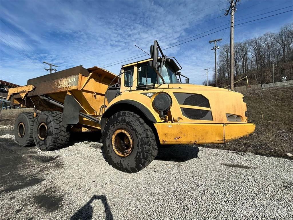 Volvo A40F Шарнирно-сочленённые самосвалы