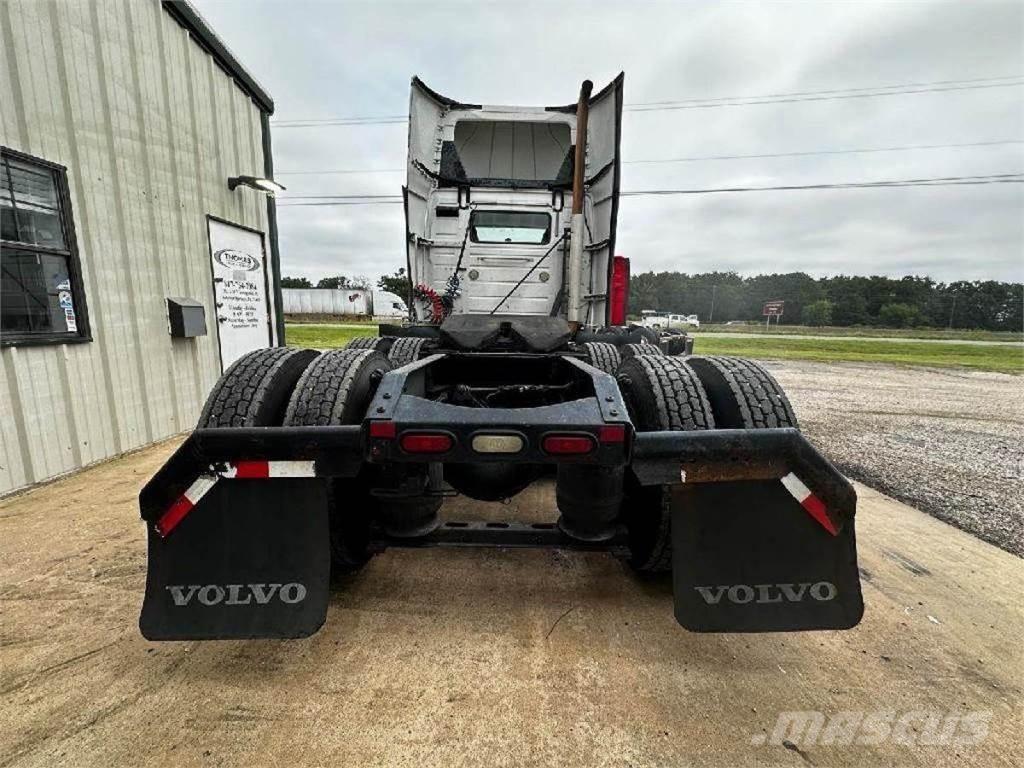 Volvo D13 Двигатели