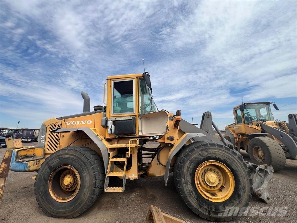 Volvo L90E Фронтальные погрузчики