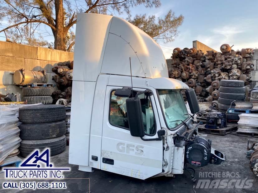 Volvo VNM Коммерческий транспорт - Другие