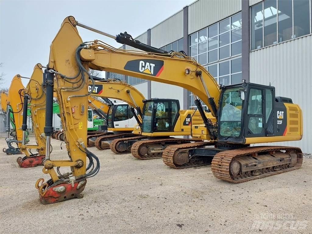 CAT 323F Гусеничные экскаваторы