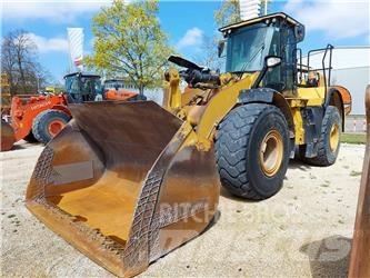 CAT 966M Фронтальные погрузчики