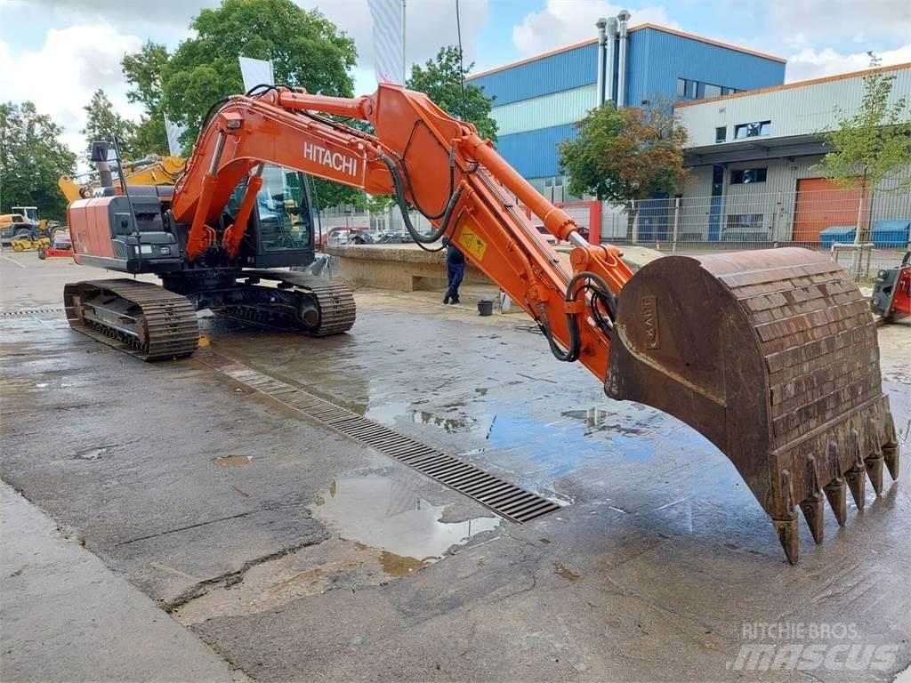 Hitachi ZX 210LC Гусеничные экскаваторы