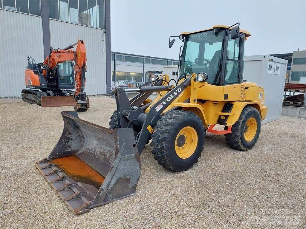 Volvo L30G Фронтальные погрузчики