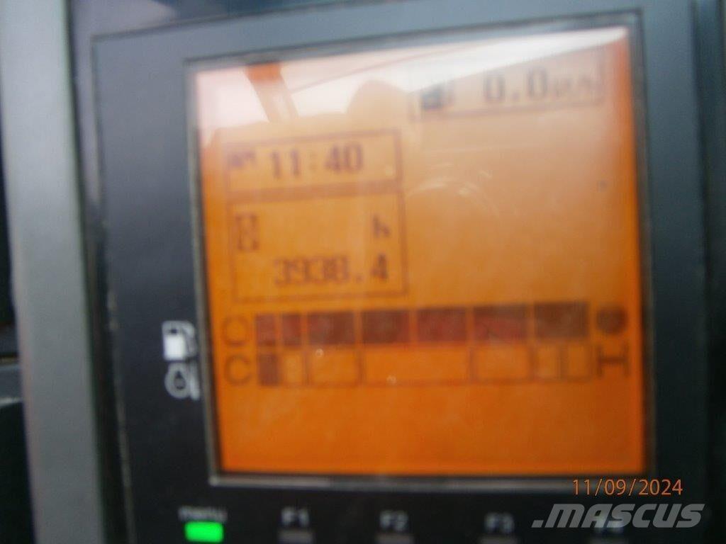 Yanmar SV 100-2PB Гусеничные экскаваторы