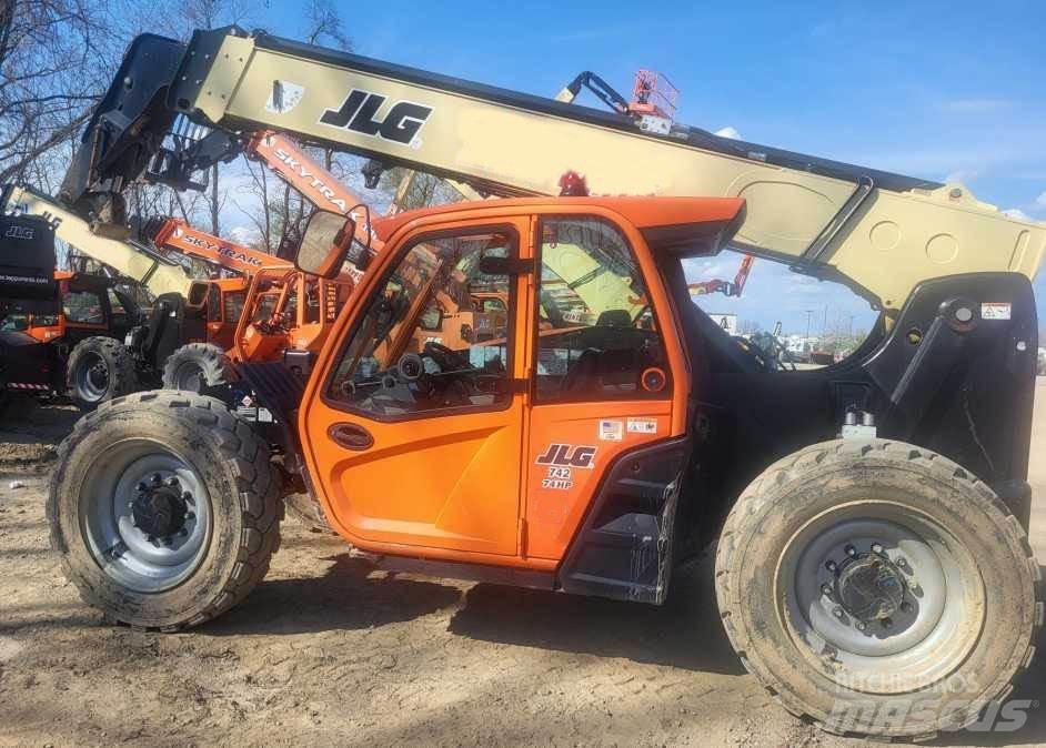 JLG 742 Телескопические погрузчики