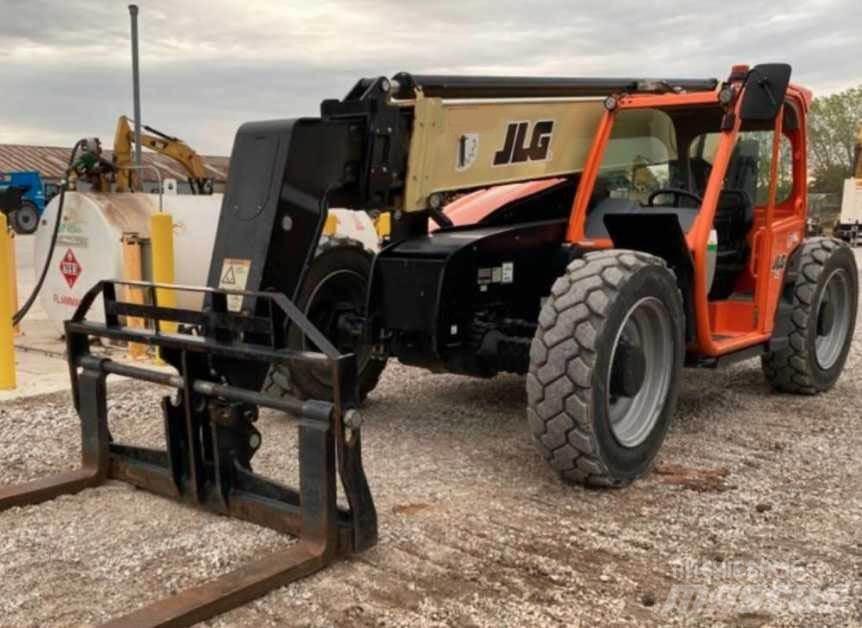 JLG 943 Телескопические погрузчики