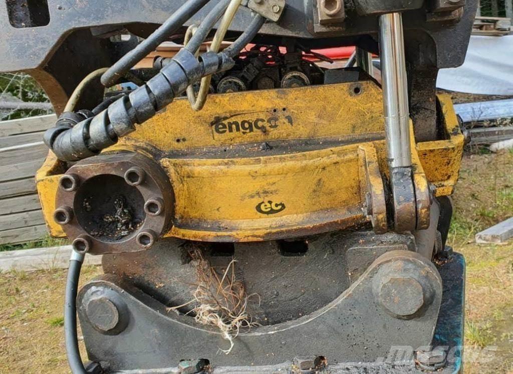 Åkerman EW 130 Гусеничные экскаваторы