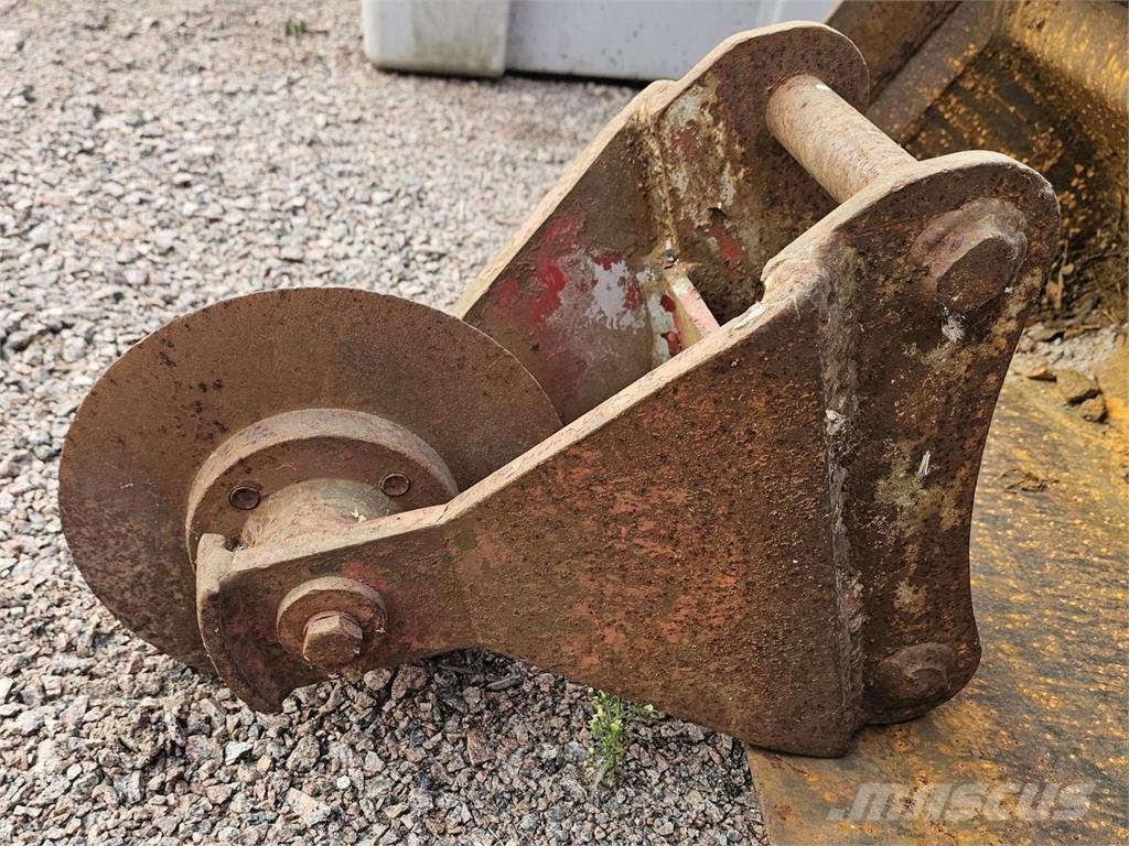  Asfalttileikkuri Компоненты строительной техники