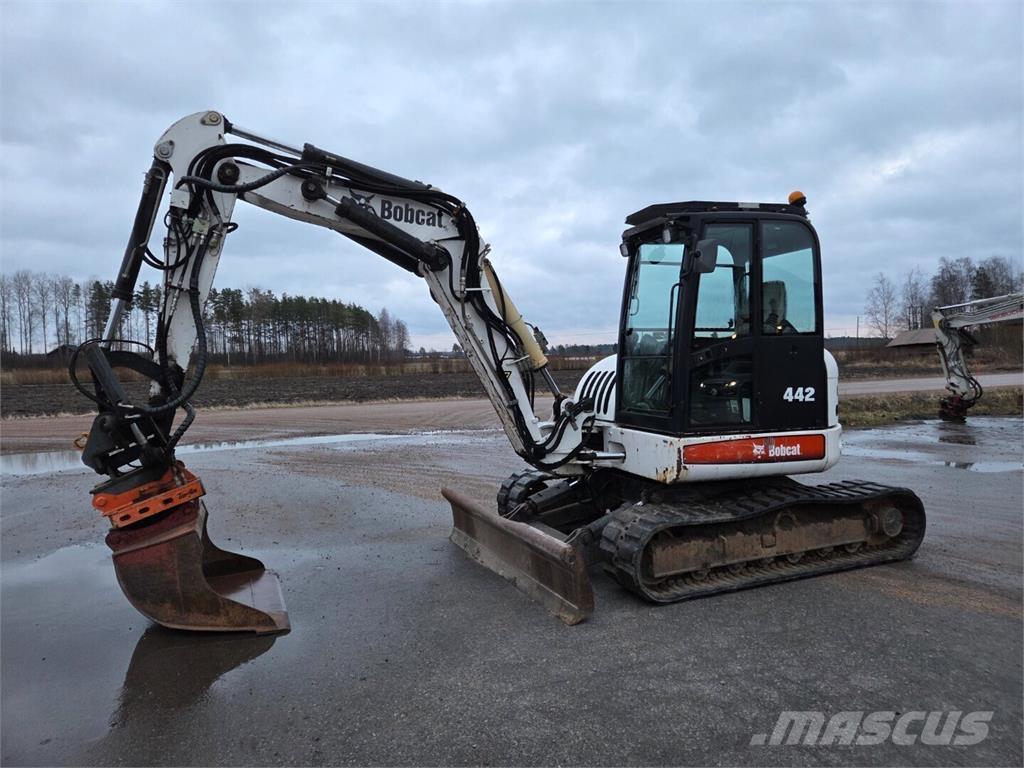 Bobcat 442 Малые экскаваторы 7т-12т