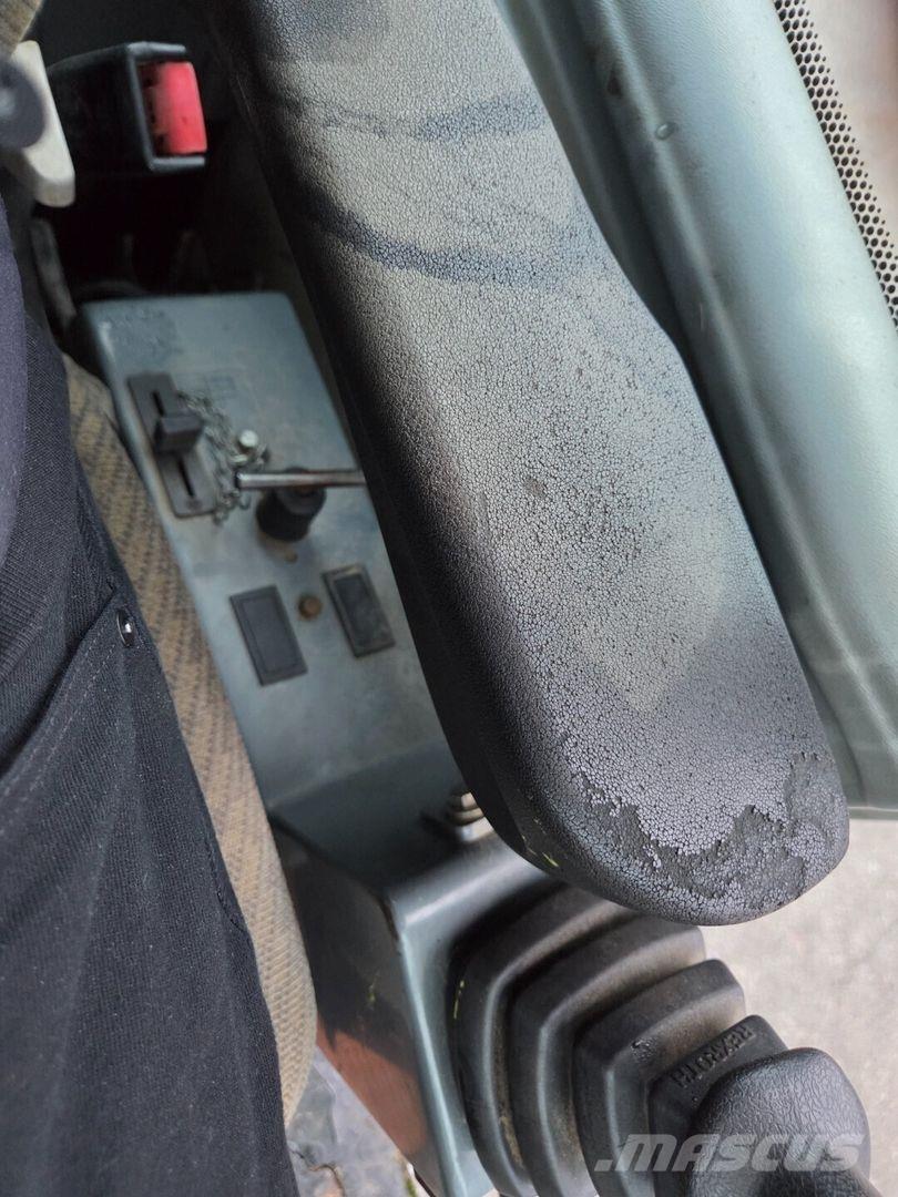 Bobcat 442 Малые экскаваторы 7т-12т