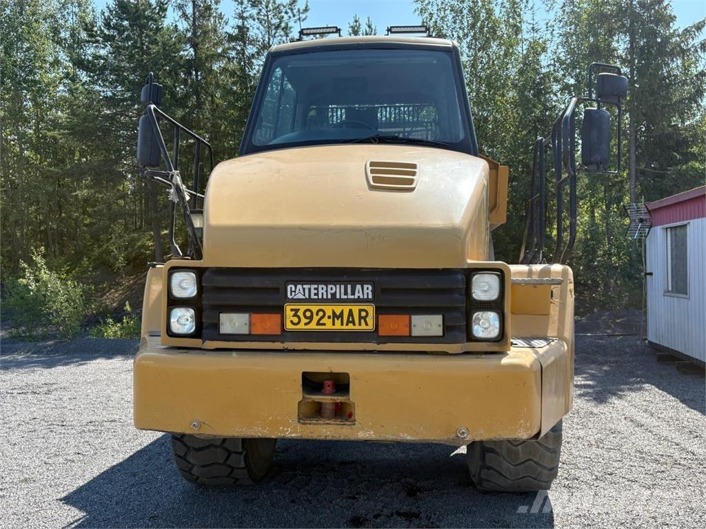 CAT 730 Шарнирно-сочленённые самосвалы