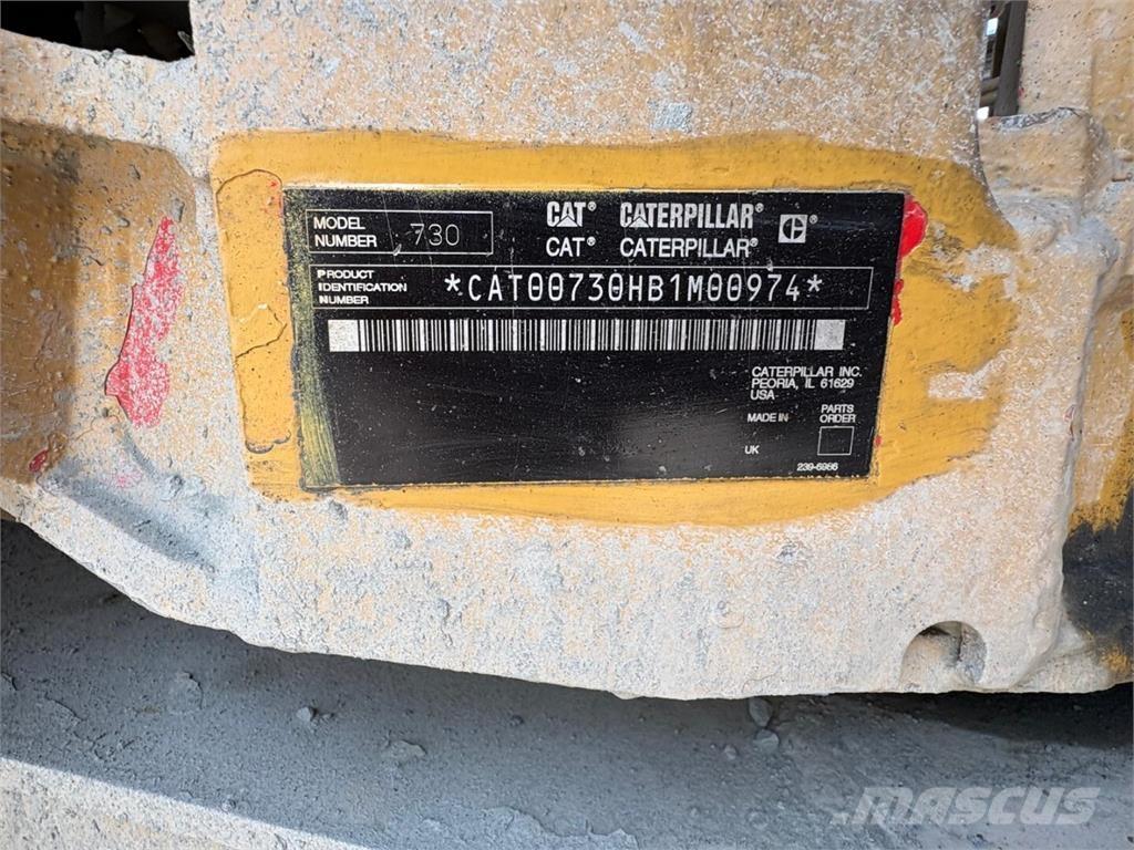 CAT 730 Шарнирно-сочленённые самосвалы