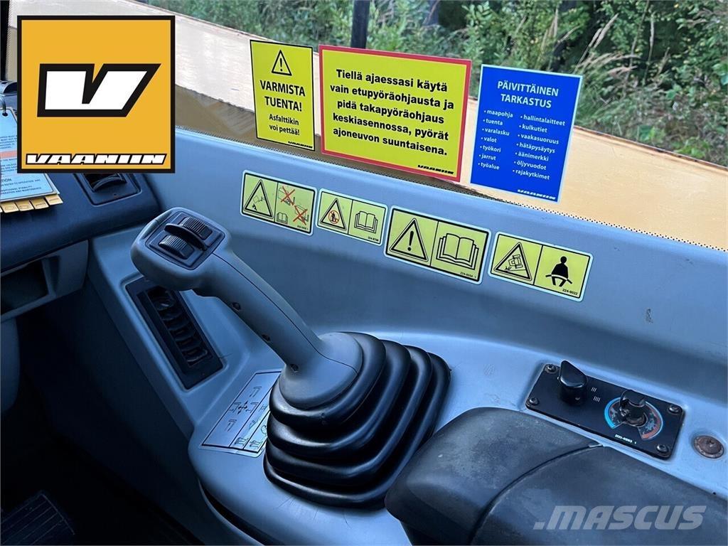 CAT TH355B Телескопические погрузчики