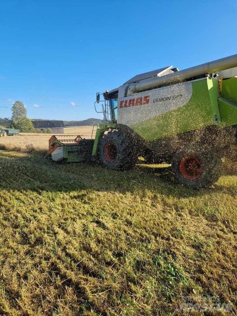 CLAAS LEXION 510 Зерноуборочные комбайны