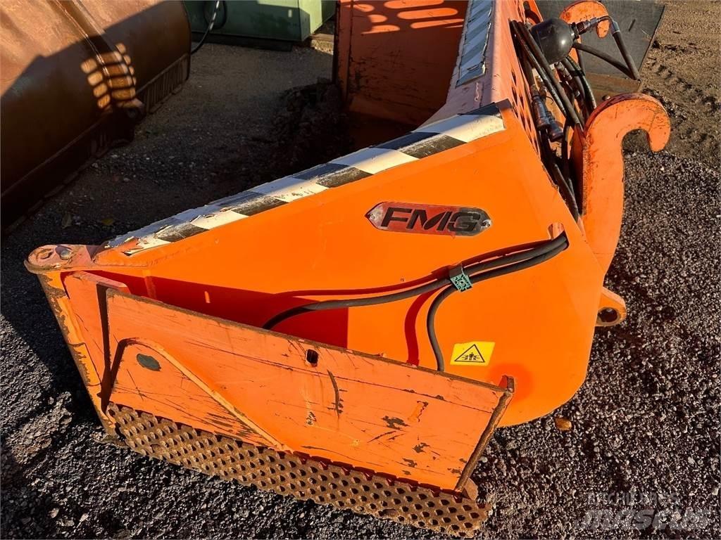 FMG SLK15 Снежные отвалы и плуги