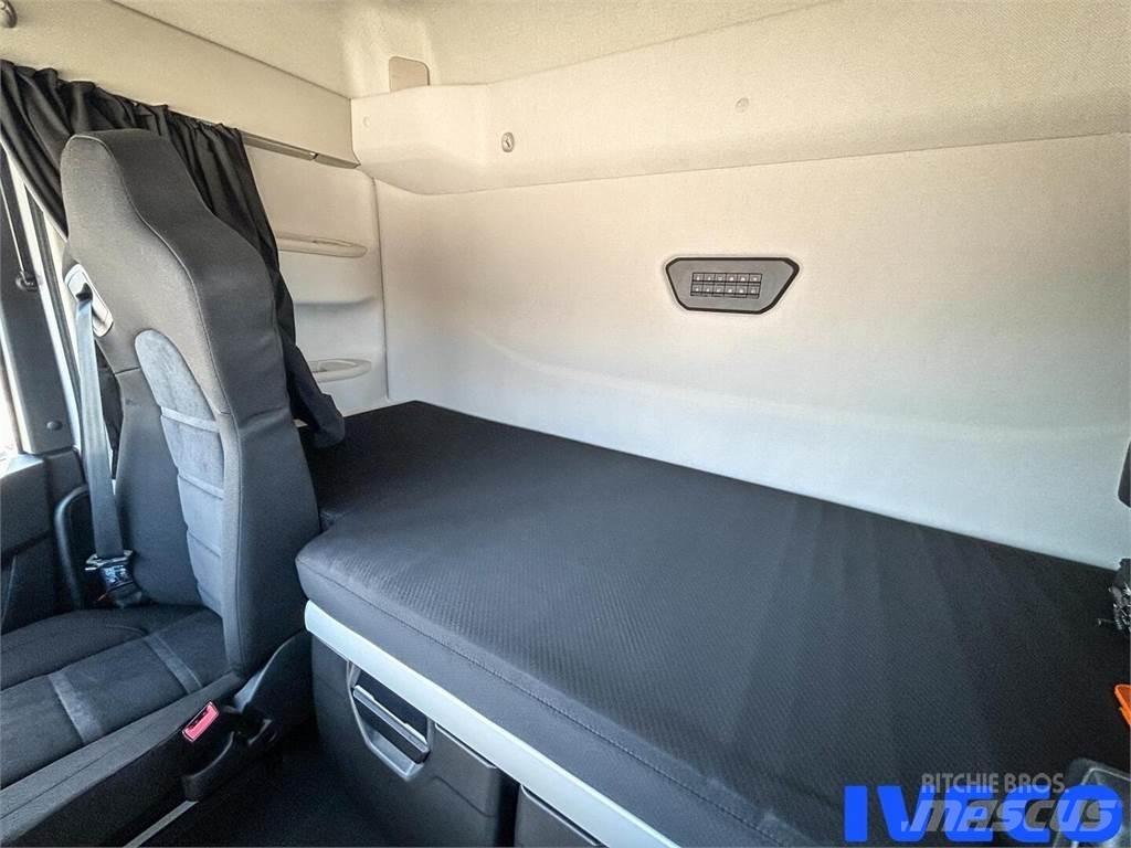 Iveco S-Way Специальные грузовики