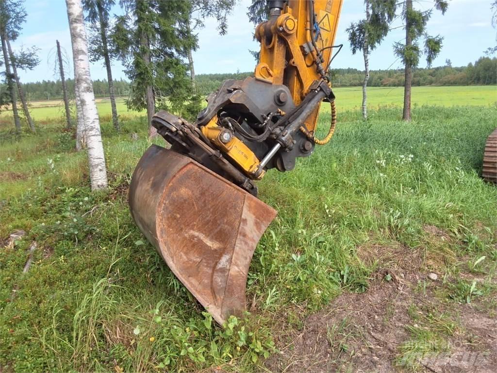 JCB 210 LCT4 Гусеничные экскаваторы