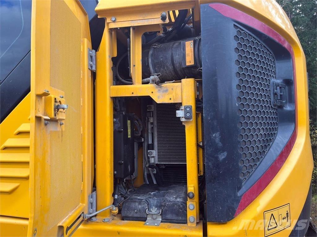 JCB 245XR Гусеничные экскаваторы
