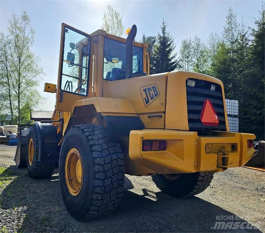 JCB 436 B HT Фронтальные погрузчики